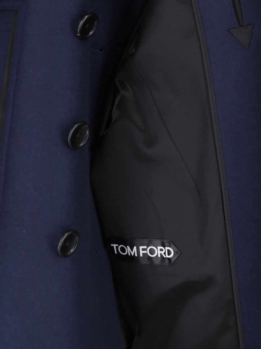 Tom Ford Double-Breasted Wool Coat With Classic Lapels And Structured Silhouette