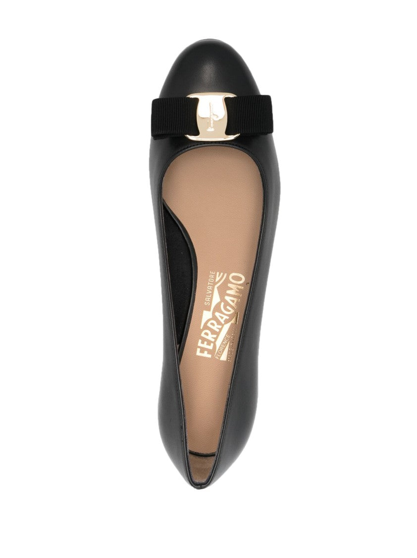 Salvatore Ferragamo Black Vara 1 Timeless Leather Pumps