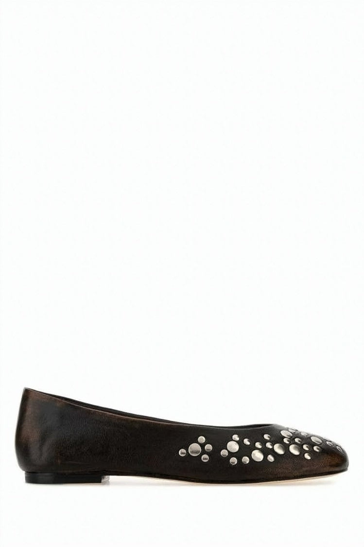 Gimaguas Pointed-Toe Flat Shoes With Metallic Studs