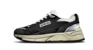 Autry Textured Black Sneakers With Contrasting Sole