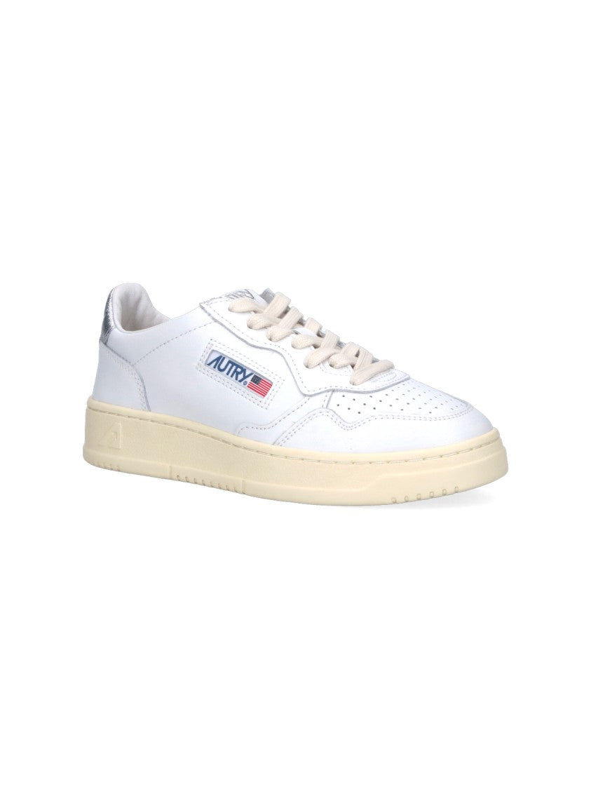 Autry "Medalist" Low Sneakers – White