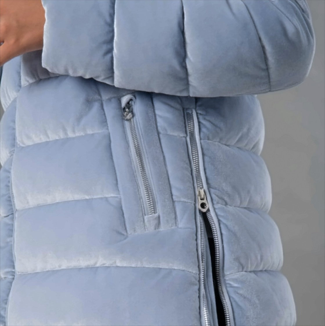 Rihunik Medium-Weight Velvet Down Coat With A-Line Silhouette