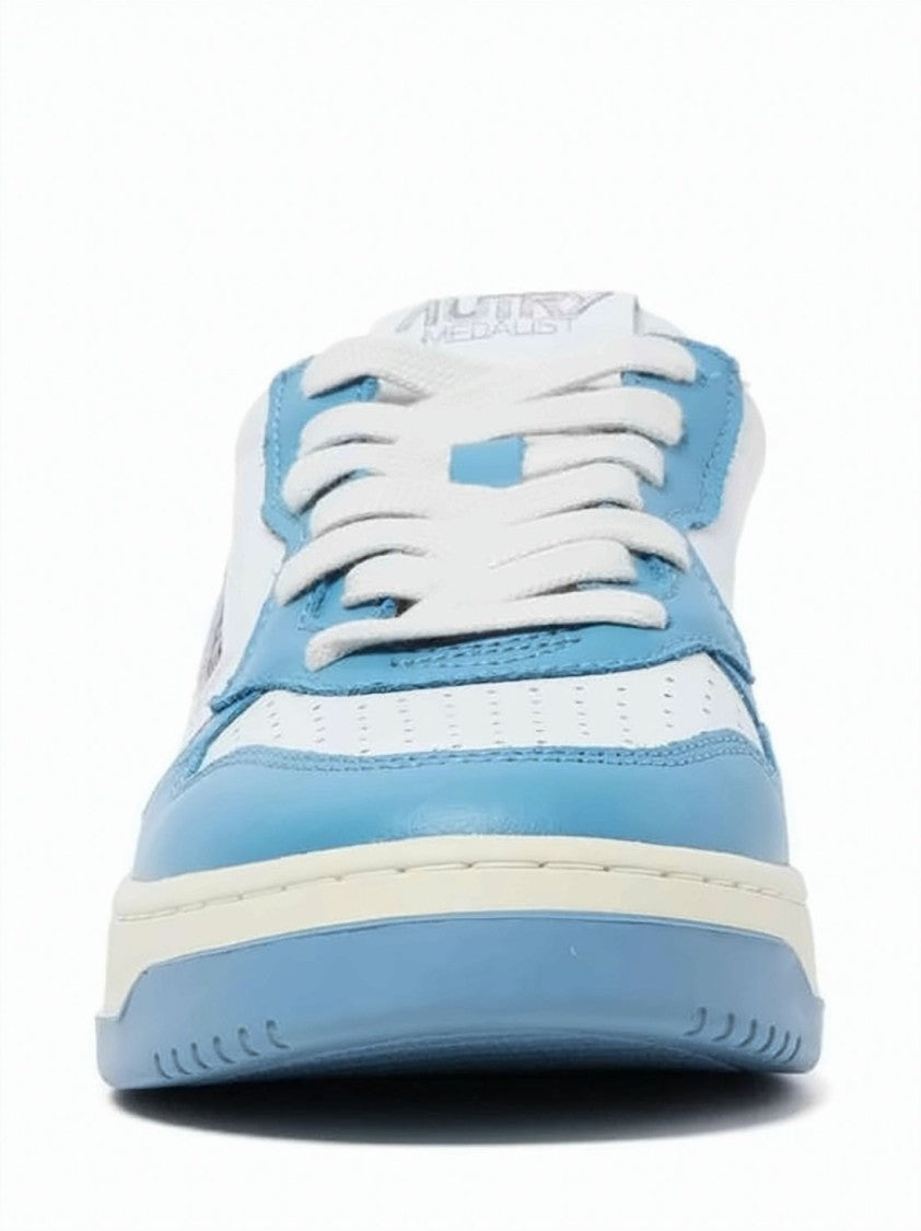 Autry Autry Low-Top Sneakers With Sky Blue Accents
