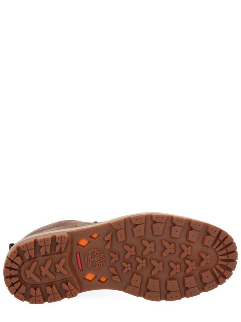 Timberland Sturdy Brown Leather Boots With Lace-Up Front And Rugged Sole