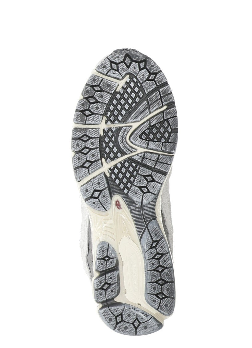 New Balance 2002 Sneakers