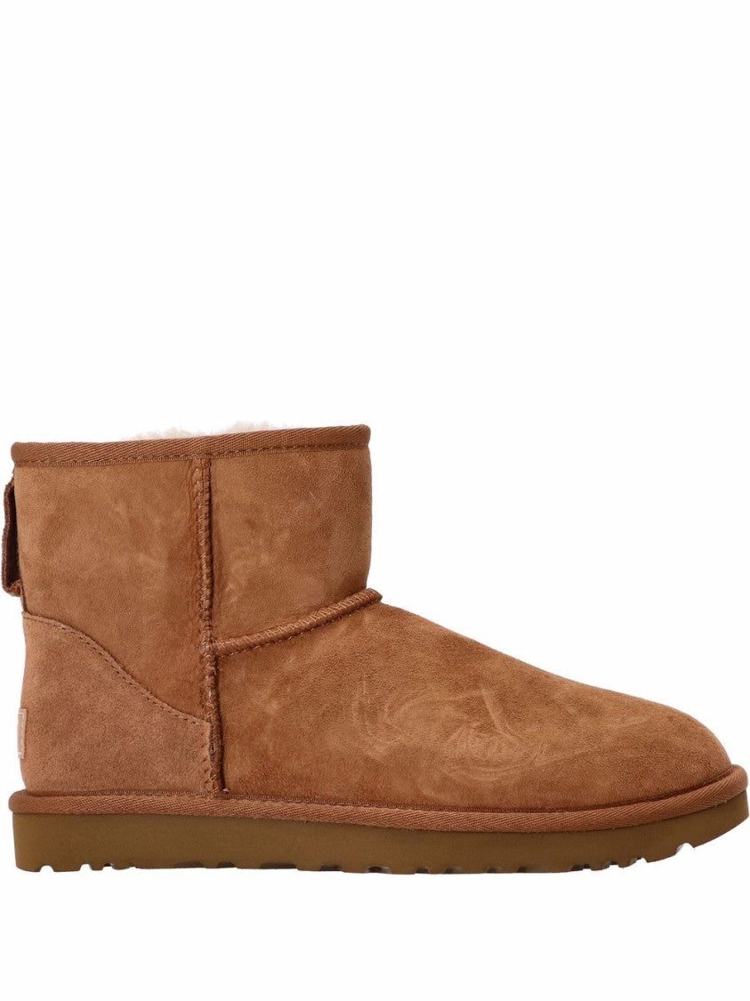 Ugg Ankle Boots With Soft Sheepskin Upper