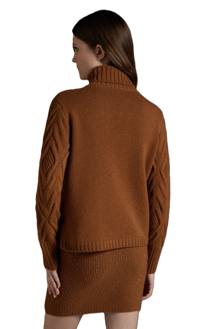 Kangra Refined Women's Garment With Silhouette