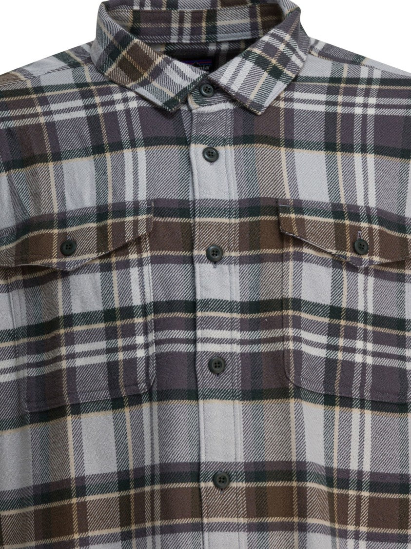 Patagonia Plaid Button-Up Shirt With Structured Collar And Chest Pockets