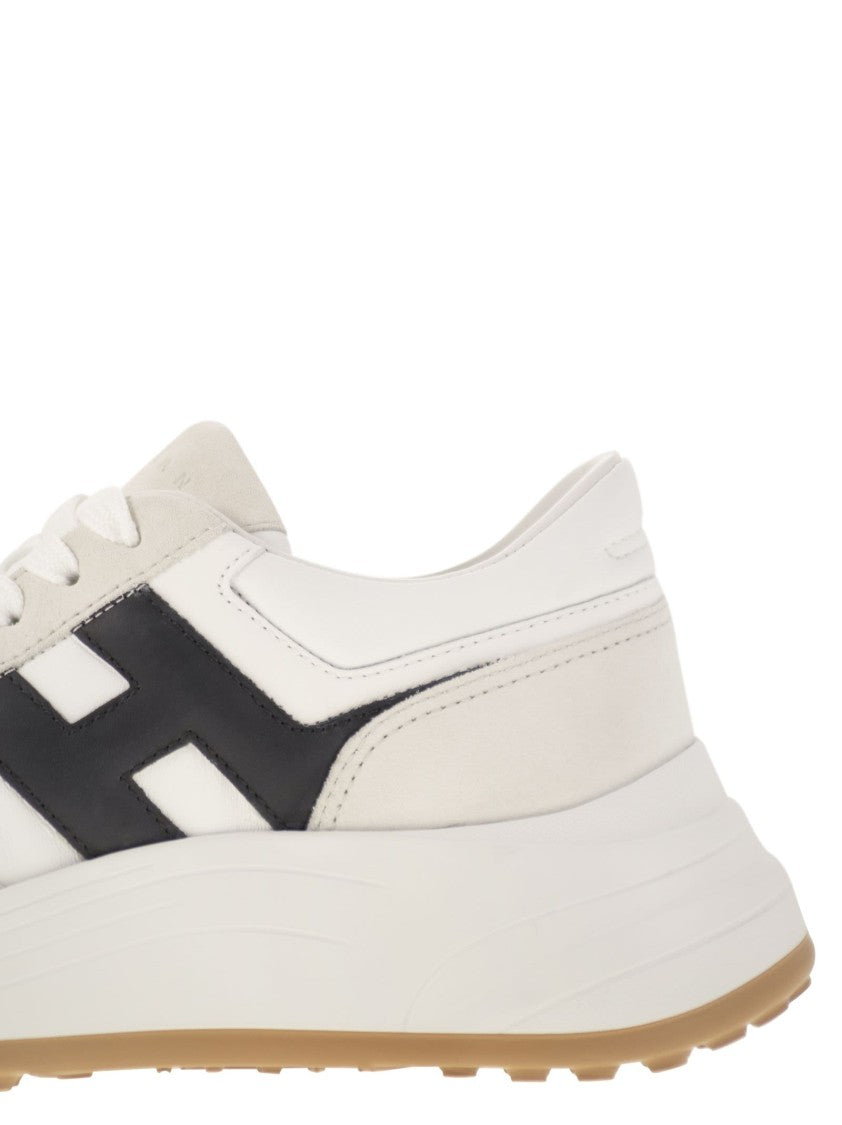 Hogan Hi-Fi Trainers With Side H