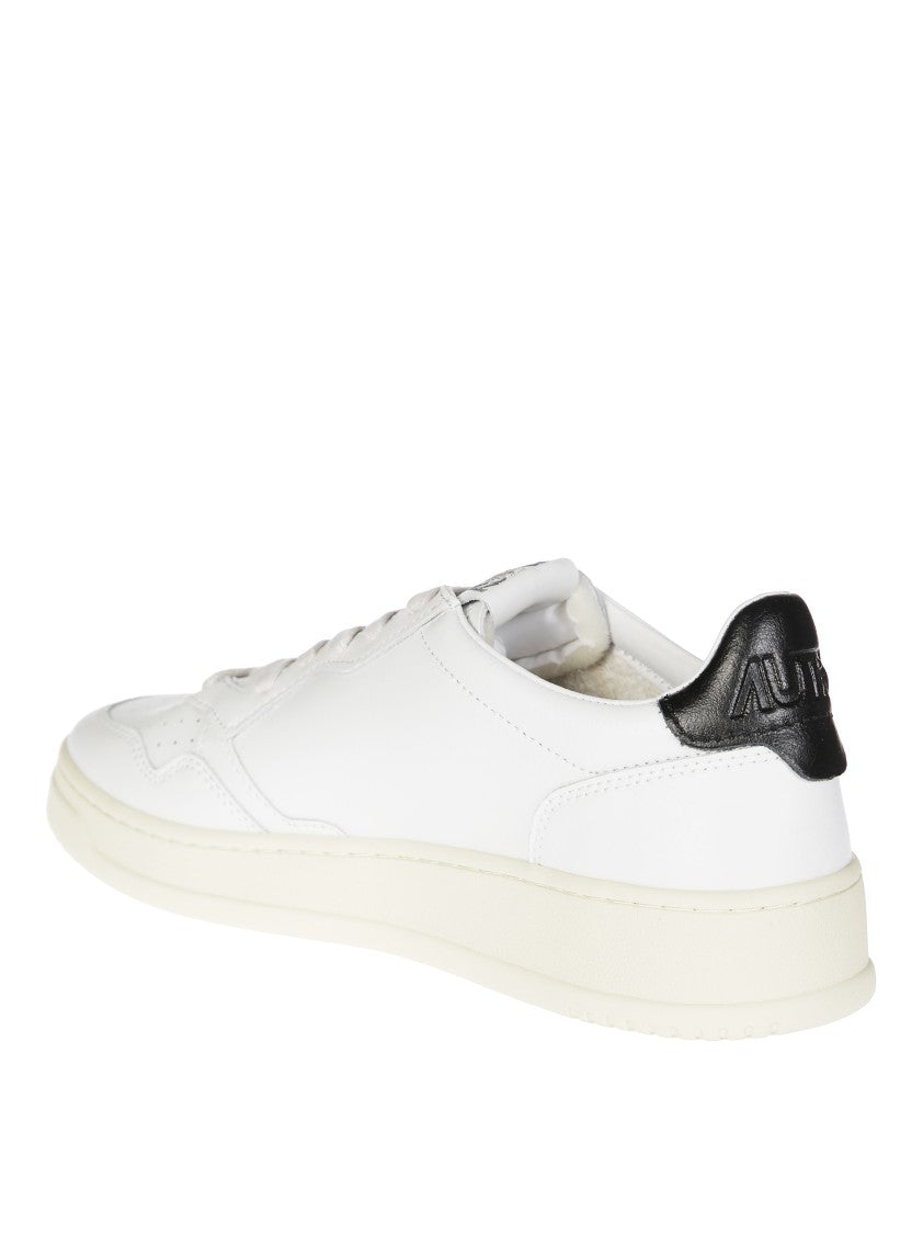 Autry White Medalist Low Leather Sneakers