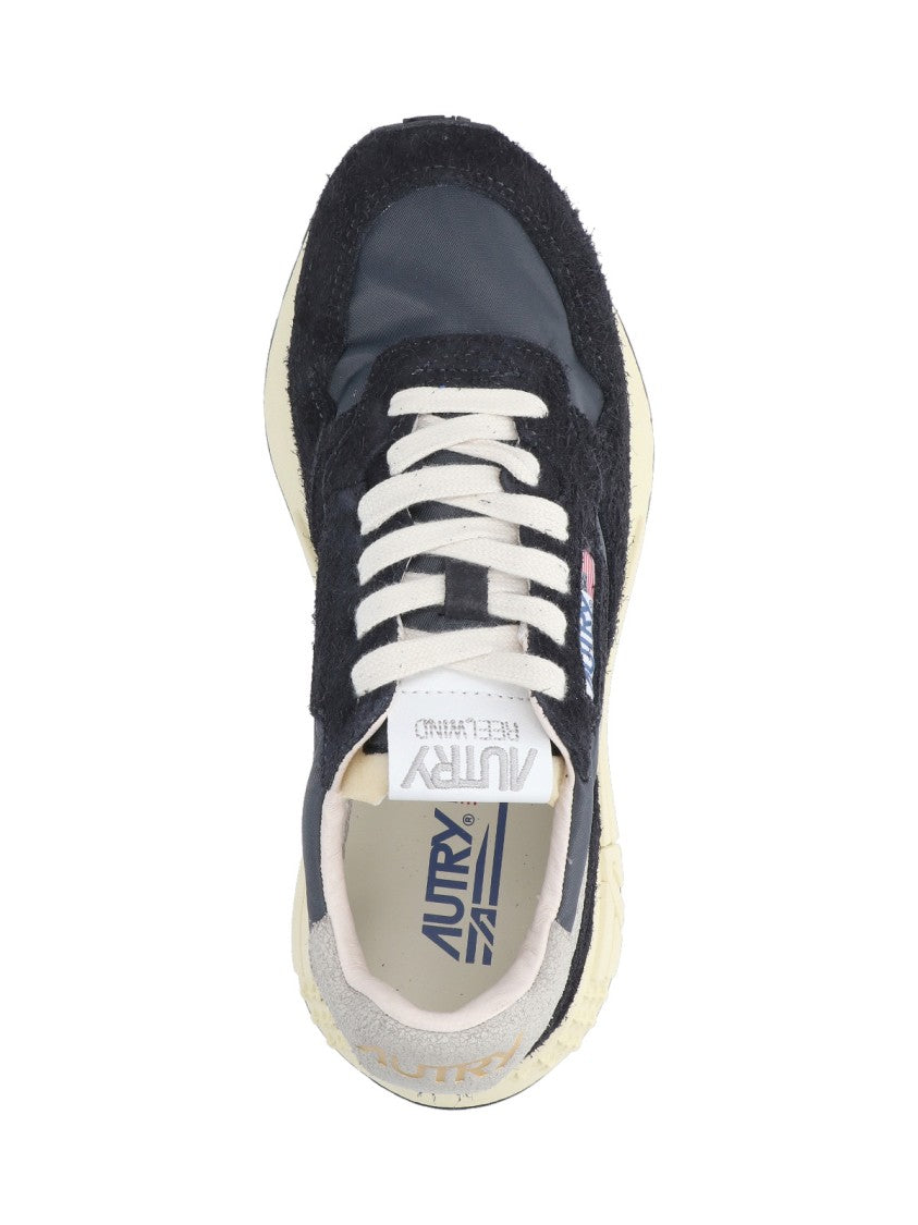 Autry Minimalistic Design Black Sneakers With Sturdy Sole