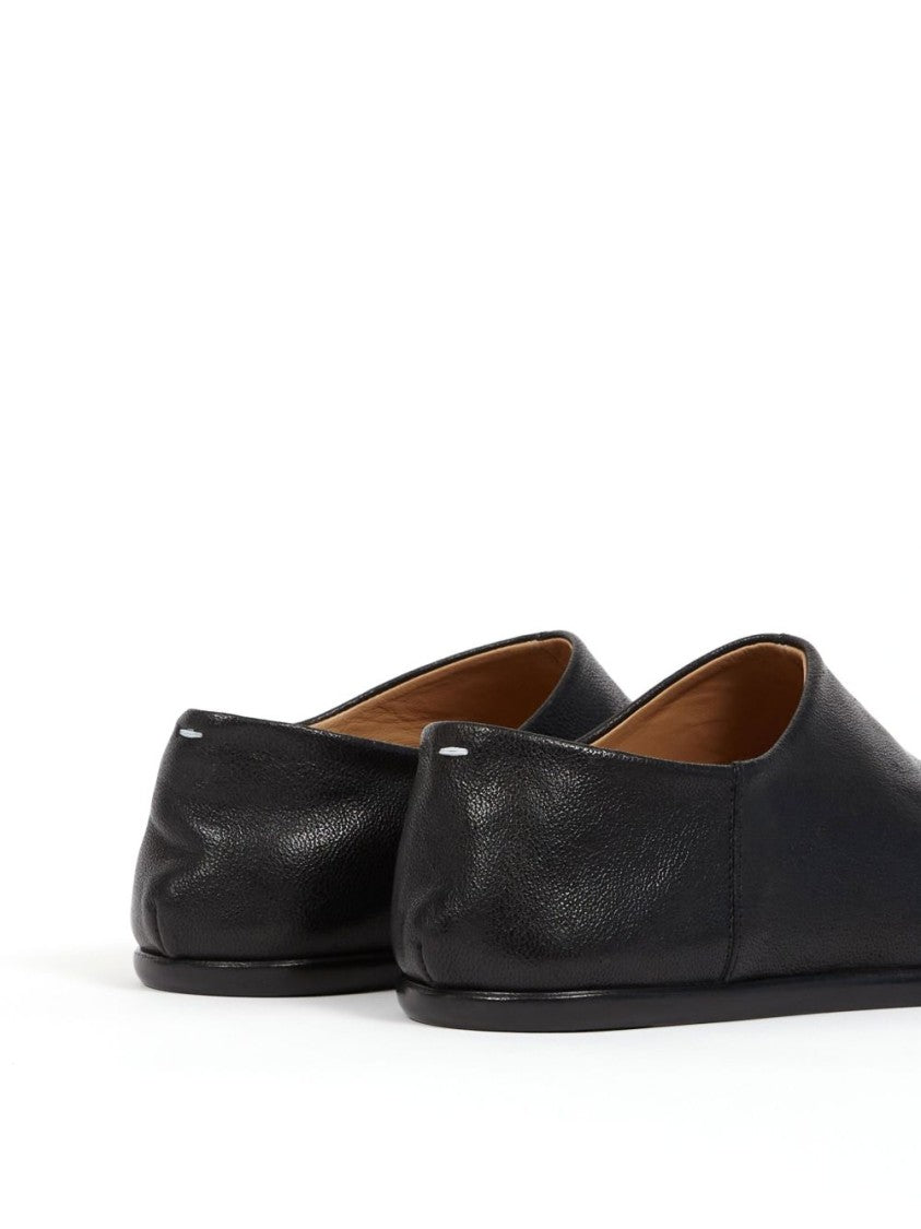 Maison Margiela Black Leather Tabi Loafer With Unique Cut And Distinctive Stitching
