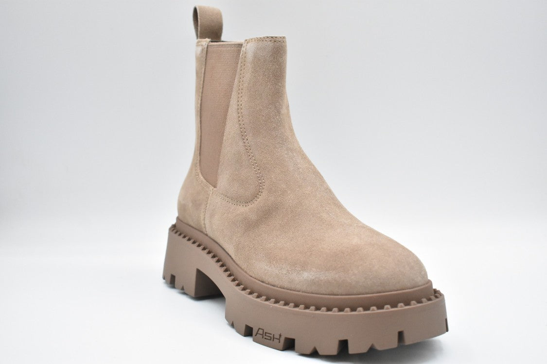 Ash Nubuck Lace-Up Flat Shoes With Chunky Platform Sole