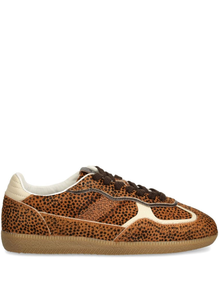 Alohas Textured Brown Sneakers With Lace-Up Closure